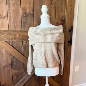 Abercrombie & Fitch-Off the shoulder tan sweater